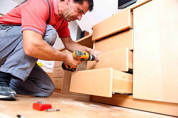 MMR Furniture Assembly - Logo