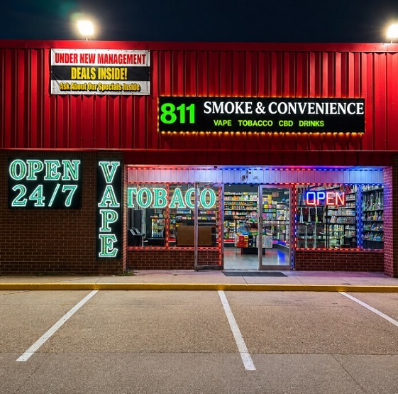 811 Smoke & Convenience - Logo